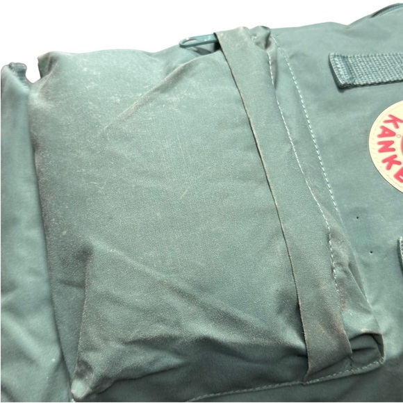 Fjallraven Everyday Outdoor Kanken Laptop Backpack Sky View main image 9